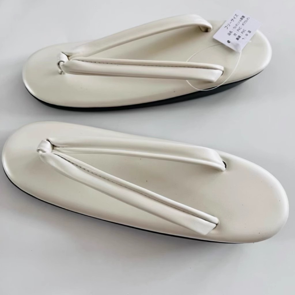 صنادل جيتا النسائية اليابانية  - مراجعة Geta Wooden Sandal وسعره