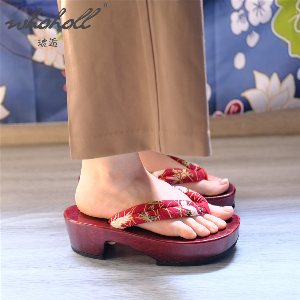 أحذية جيتا اليابانية للأنمي وا - مراجعة Geta Wooden Sandal وسعره
